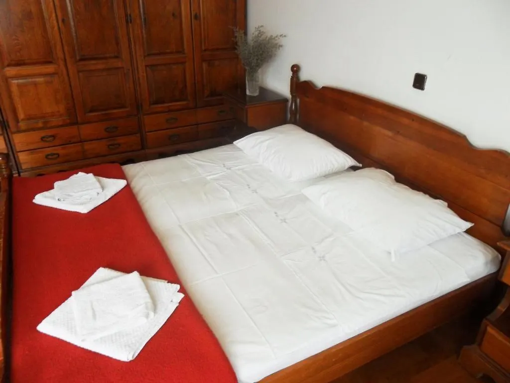 Villa Corona Donji Okrug  Croatia